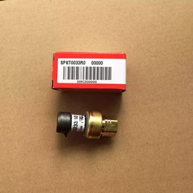 NEW FOR CAREL SPKT0033R0 Pressure Sensor 0-5V 0-34.5bar