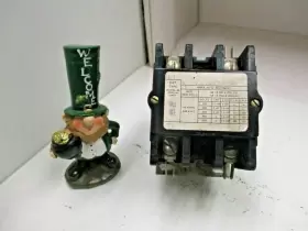 ACC332UM30 ARROW HART Magnetic