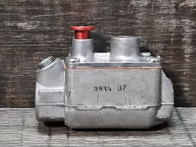 H17BB-1 BASO Ntp Automatic Shut Pilot Gas Valve Natural Lp