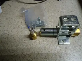 J993MDA-2H BASO Mount Pilot Burner