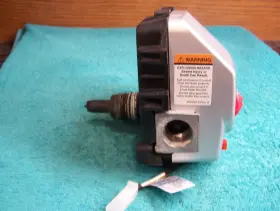 22247463-01A BRADFORD WHITE Water Heater Nat Gas Valve #3