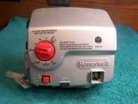 22247463-01A BRADFORD WHITE Water Heater Nat Gas Valve