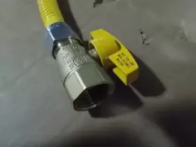 CSSC1J-24 BRASSCRAFT Fpt Gas Connector #2