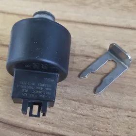 8718600019 BUDERUS Pressure Sensor Water