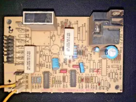 1050-83-3B CARRIER Bryant Control Board Am