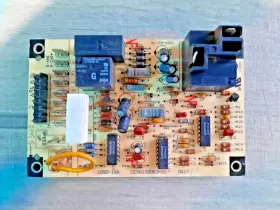 1050-83-7A CARRIER Bryant Control Board Am