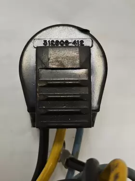 312906-412 CARRIER Condenser Ac Compressor Plug #2