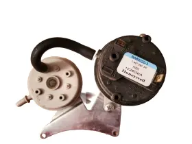 347015-702 CARRIER Bryant Pressure Switch #2