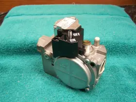 36J52-510 CARRIER BRYANT PAYNE Rodgers Gemini Nat Gas Valve