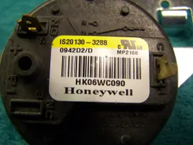IS20130-3288 CARRIER BRYANT PAYNE HONEYWELL DAY NIGHT Switch #2