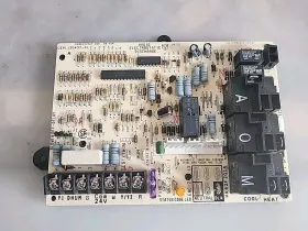 CEPL130437-01 CARRIER Control Board