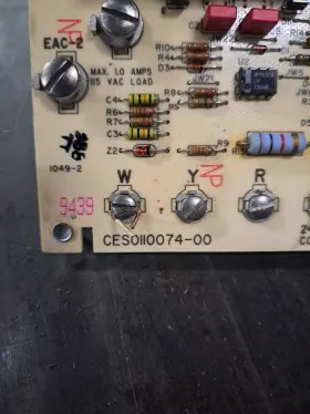 CESO110074-00 CARRIER Circuit Control Board #2