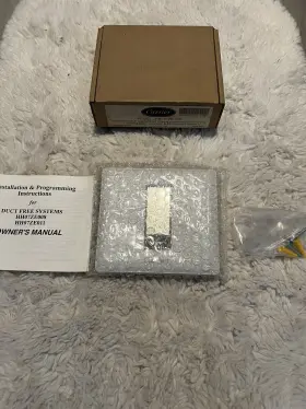 HH07ZE011 CARRIER Heat Pump Thermostat