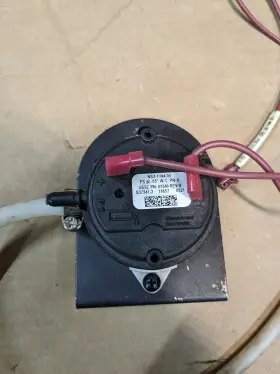 NS2-1094-00 CLEVELAND CONTROLS Pressure Switch #2