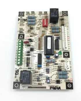 17B0001N03 CLIMATEMASTER Heat Pump Control Board #2