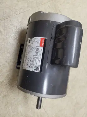 4YU30A DAYTON Mtr Cap Odp