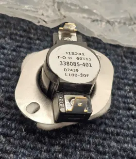 338096-701 FACTORY AUTHORIZED PARTS Auto Limit Switch Carrier