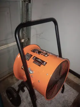VIRT9F653569 GLOBAL INDUSTRIAL HUBBLE Salamander Heater Power