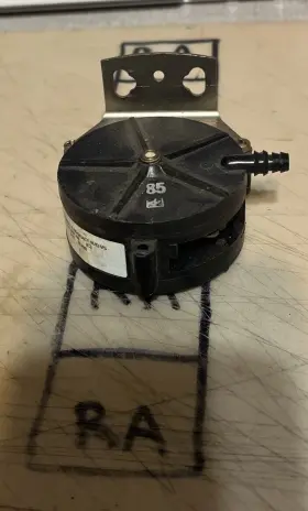 B13701-50 GOODMAN Furnace Air Pressure Switch