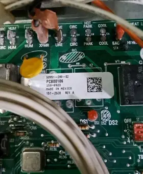 PCB00106 GOODMAN Amana Gas Furnace Control Circuit Board