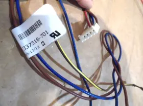 337316-701 HEIL Condenser Ac Compressor Plug #3