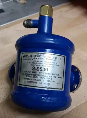 S-9530E HENRY Oil Level Regulator