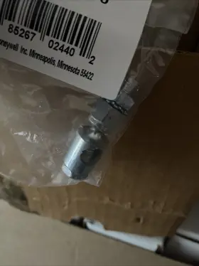 102546 HONEYWELL Ball Joint Box