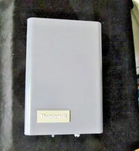 L8148E1216 HONEYWELL Aquastat Relay Box