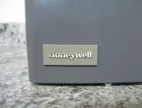L8148J HONEYWELL High Limit Aquastat Relay Controller #3