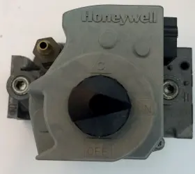 100365-02 HONEYWELL LENNOX ARMSTRONG DUCANE Lp Gas Valve #2