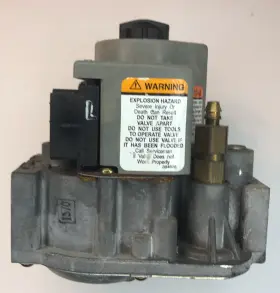 100365-02 HONEYWELL LENNOX ARMSTRONG DUCANE Lp Gas Valve #3