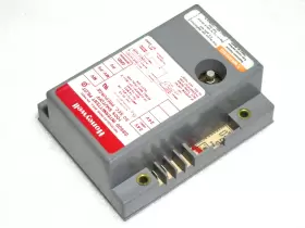 S860D HONEYWELL Furnace Intermittent Pilot Control Board #2