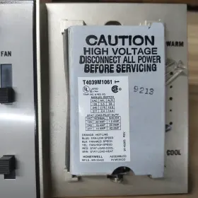 T4039B1008 HONEYWELL Fan Coil Cooling Stat #3