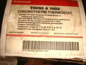 T8095A1002 HONEYWELL Chronotherm Thermostat