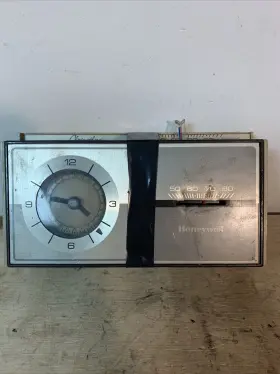 TS8095A1010 HONEYWELL Chronotherm Thermostat Heating Wall