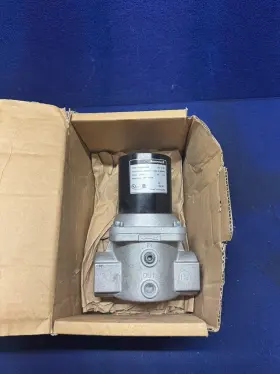 V4295A1056 HONEYWELL Solenoid Gas Valve Npt