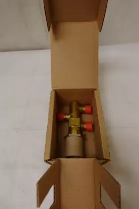 VB-324-0-5-4 INVENSYS Schneider Mixing Valve Flared Cv #2