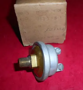 MI-1545 JOHN HOBBS CORP Nos Pressure Switch Closed Circuit