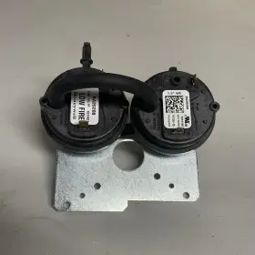 26W4501 LENNOX HONEYWELL Dual Pressure Switch Wc