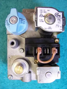 36E32201 LENNOX PULSE Rodgers Nat Gas Valve