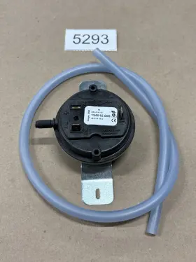 100110811 LOCHINVAR A.O. SMITH Blocked Outlet Switch