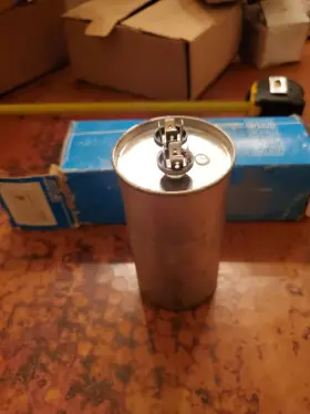 12252 MOTOR RUN CAPACITOR Mars Mfd Vac Round