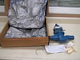 102958 PARKER Differential Pressure Regulator Connection