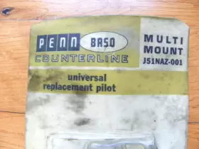 J51NAZ-001 PENN BASO Pilot Dual Oriface Mount #2