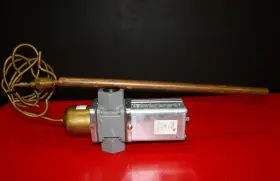 V46AD-1 PENN/JOHNSON CONTROLS Temperature Water Valve Probe #3
