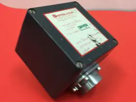 US-315100 PEPPERL FUCHS Pressure Controller #2