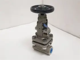 B16.34-3-8 POWELL Box Globe Valve