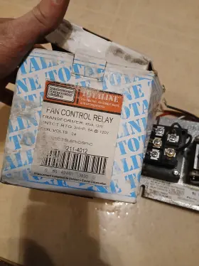57Y01V18BC3128 PRODUCTS UNLIMITED Fan Center Transformer Pri