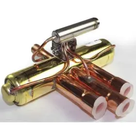 V2-408060-170 RANCO Reversing Valve