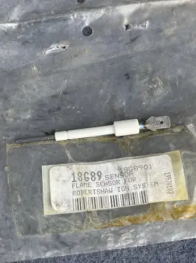 18G89 ROBERTSHAW/LENNOX Flame Sensor
